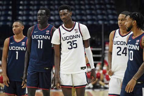 uconn roster